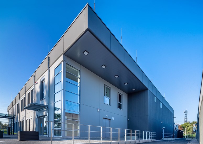 Datacenter Leipzig envia TEL Vorderansicht des Datacenter Leipzig