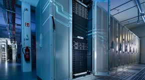 Technikschrank Datacenter Leipzig beleuchteter Technikschrank im Datacenter Leipzig