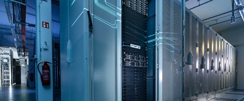 Technikschrank Datacenter Leipzig beleuchteter Technikschrank im Datacenter Leipzig