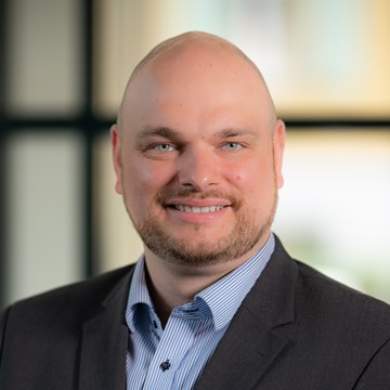 Porträt Philipp Schlegel Philipp Schlegel, Gruppenleiter Geschäftskundenvertrieb envia TEL