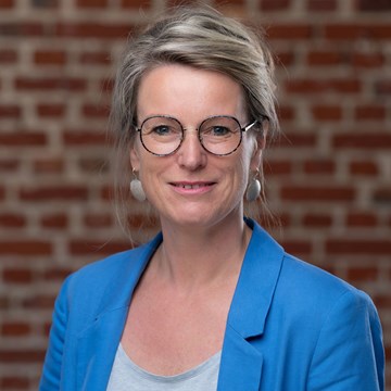 Porträt Sandra Warg Sandra Warg, Produktmanagement envia TEL