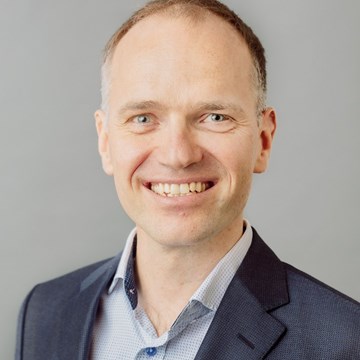 Porträt Sebastian Roth Sebastian Roth, fachlicher Ansprechpartner envia TEL