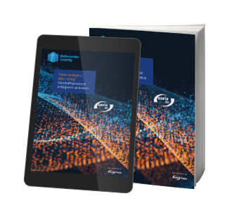 Das Cover des Whitepapers 'Externes Datenmanagement', dargestellt auf einem E-Book und einem Buch