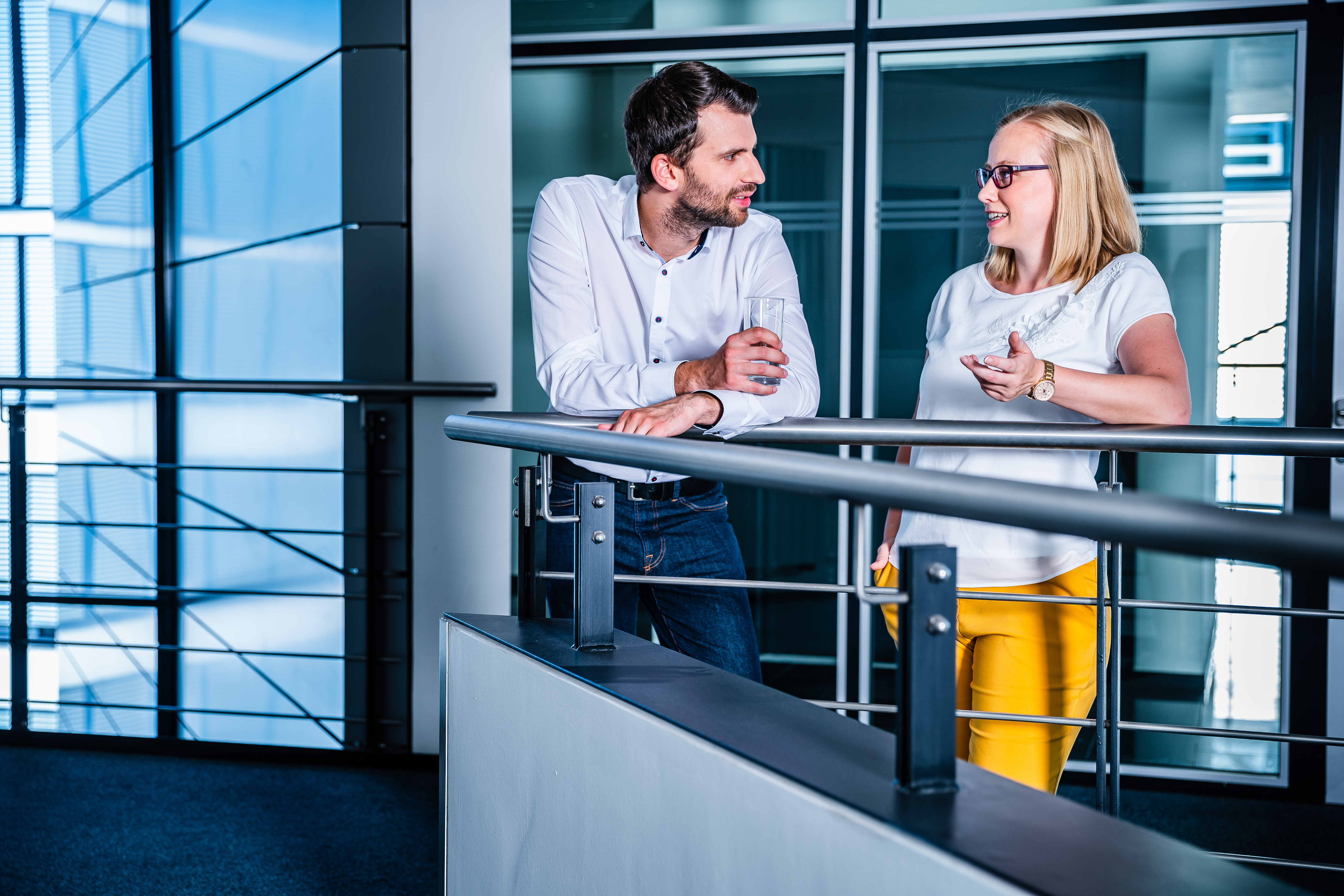 Mitarbeiter der envia TEL im Gespräch