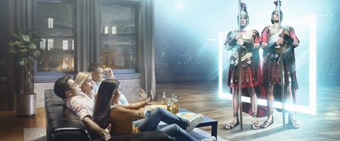 Banner IPTV-Kampagne Römer schreiten aus dem TV lebensnahe TV Erfahrung