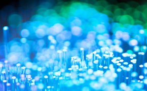 Glasfaserprodukte für Wiederverkäufer Bunte Glasfasern in einem Glasfaserkabel