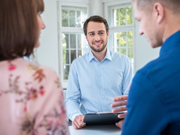 Mitarbeitergespärch Mitarbeiter der envia TEL im Gespräch