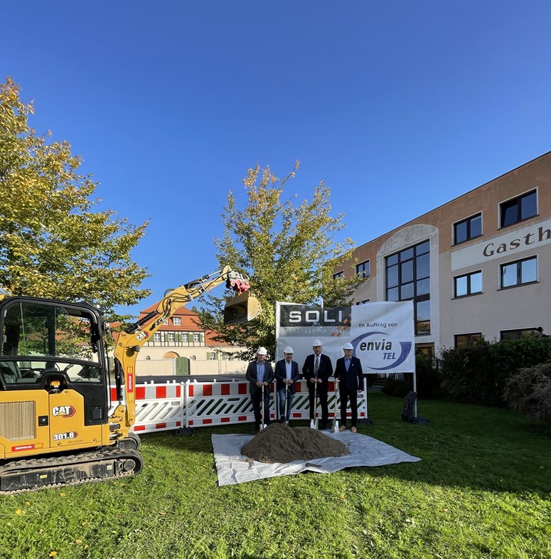 Symbolischer Spatenstich Glasfaserausbau in Böhlen Aufnahme des Spatenstichs zum Glasfaserausbau in Böhlen