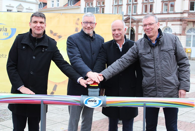 Inbetriebnahme Glasfasernetz in Groitzsch Aufnahme von der Inbetriebnahme des Glasfasernetzes in Groitzsch