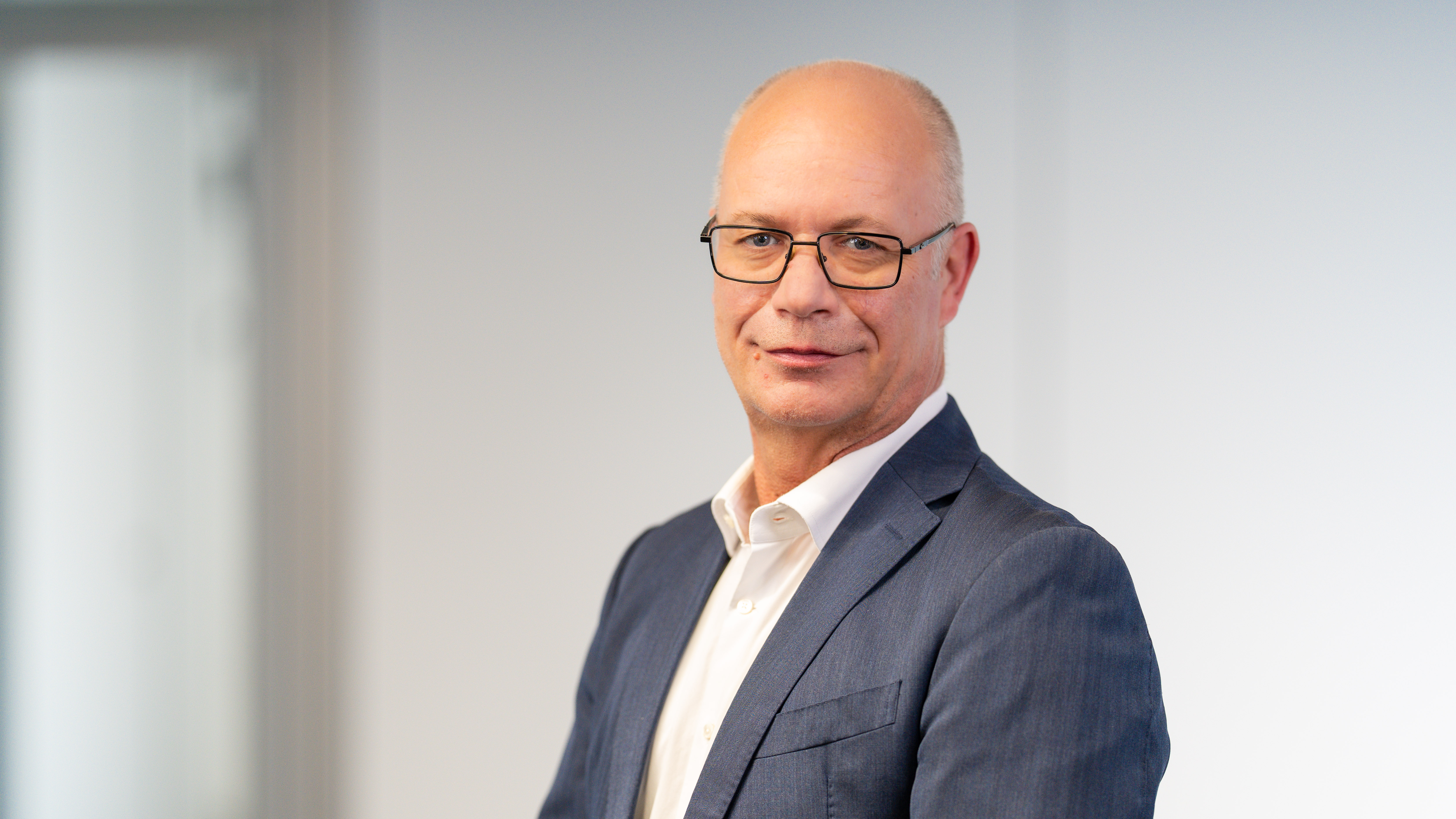 envia TEL Haiko Rennert