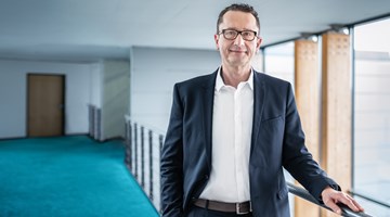 Axel Schumann Leiter Vertrieb envia TEL GmbH Axel Schumann Leiter Vertrieb envia TEL GmbH