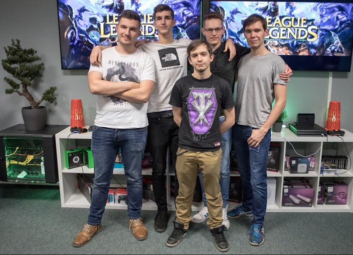 Team enviaM-Gruppe DreamHack 2020 Team enviaM-Gruppe DreamHack 2020