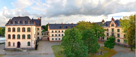 Europäisches-Gymnasium-Waldenburg Außenaufnahme des Gebäudes der Europäischen Gymnasiums Waldenburg